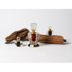 دهن عود كمبودي معتق قديم جدا 